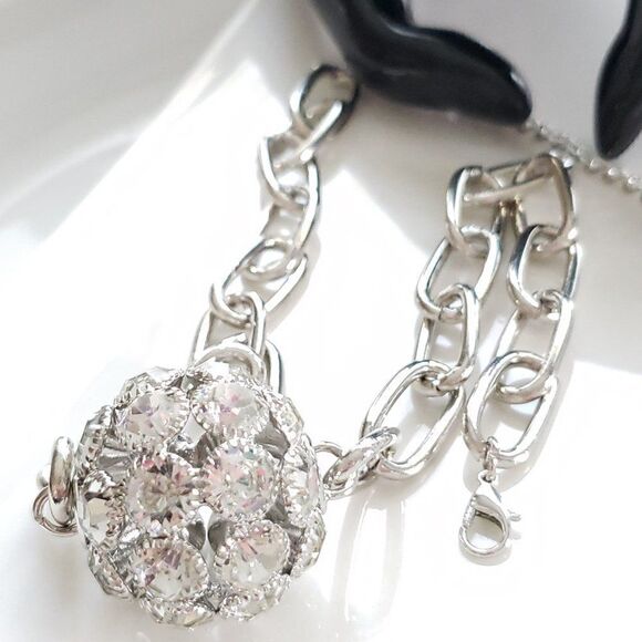 New! Zara's Night Out Glamorous Chain Link Choker Necklace - Picture 8 of 12